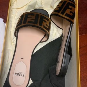 Fendi slides